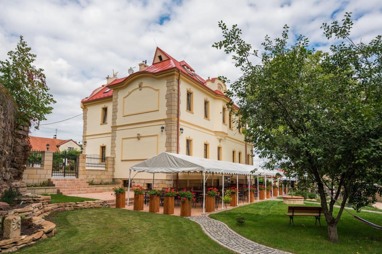 Villa Libosad Jicin Exterior photo