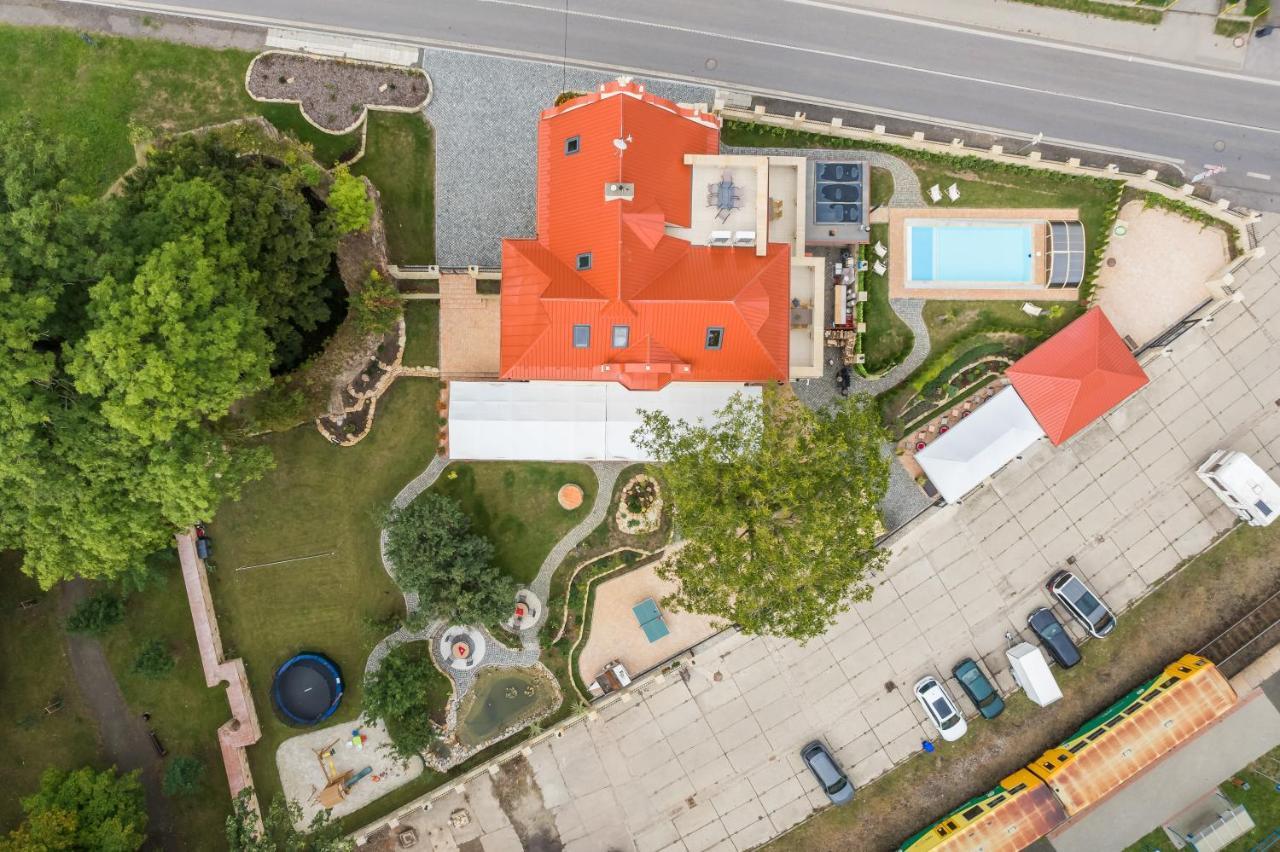 Villa Libosad Jicin Exterior photo